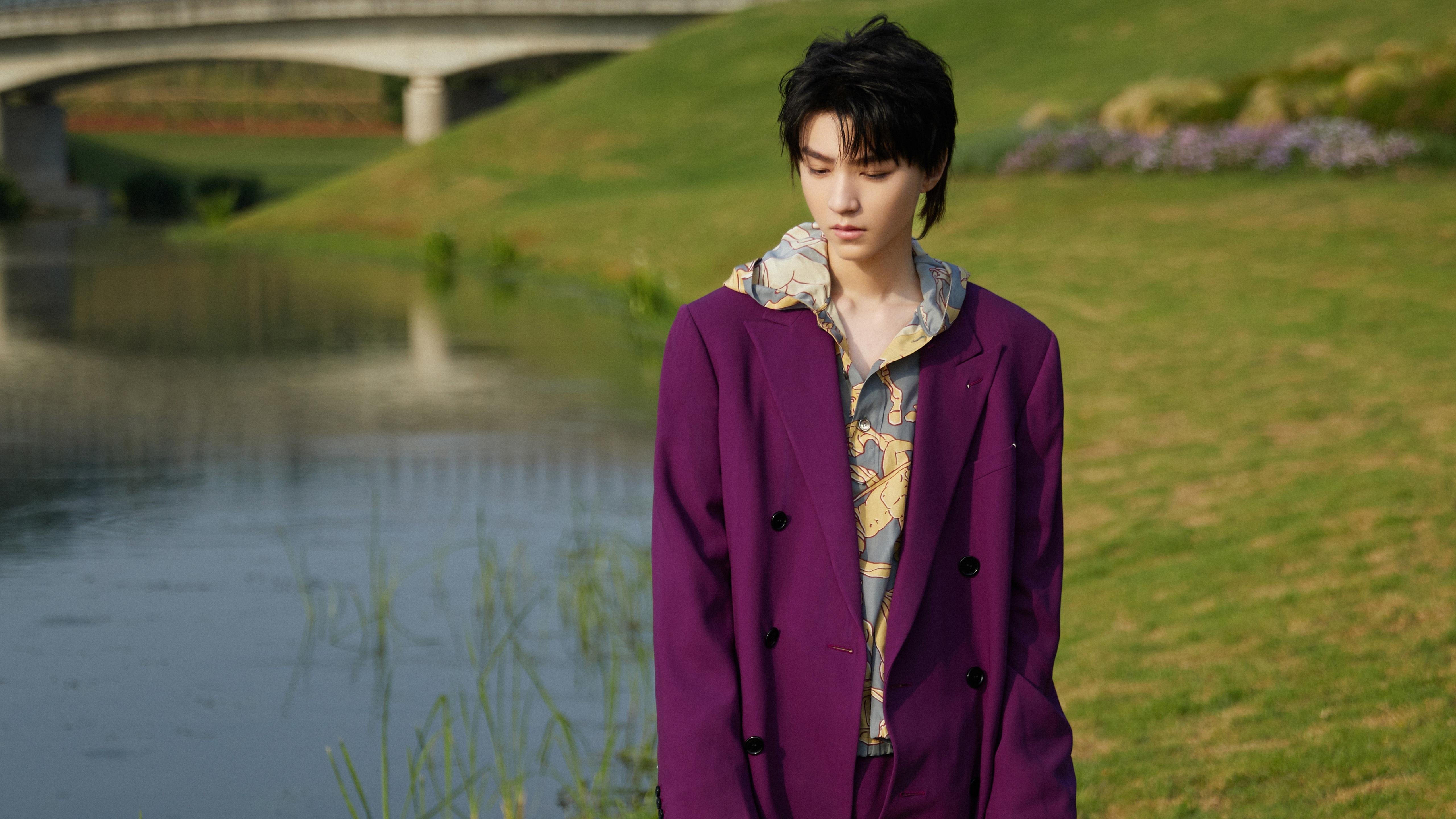 “中国足球新星：从校园到职业舞台的蜕变”，中国足球新人排名