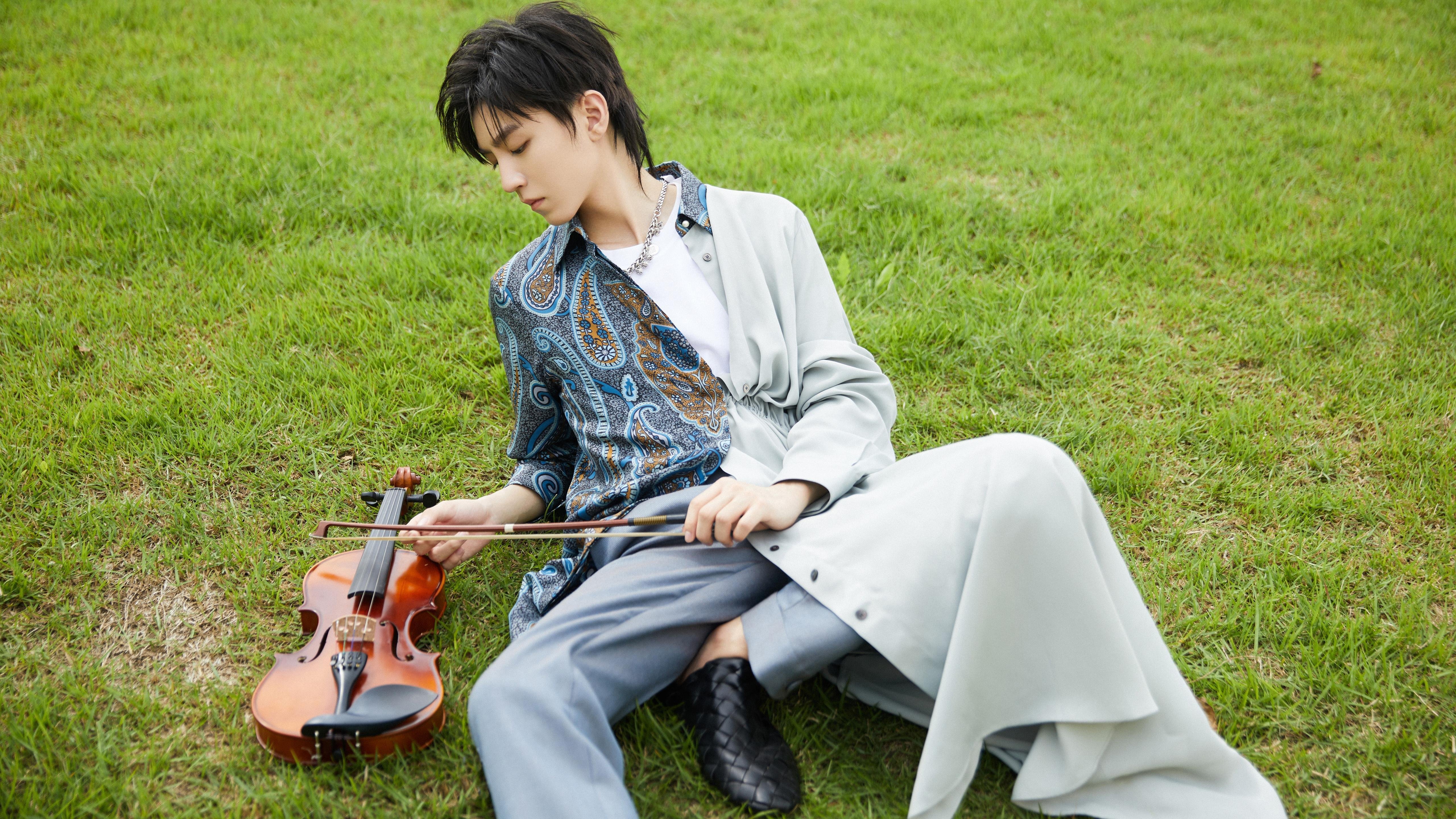 伊朗球员用毯子盖住替补席,被误认为冬奥冰壶队,伊朗杯ds