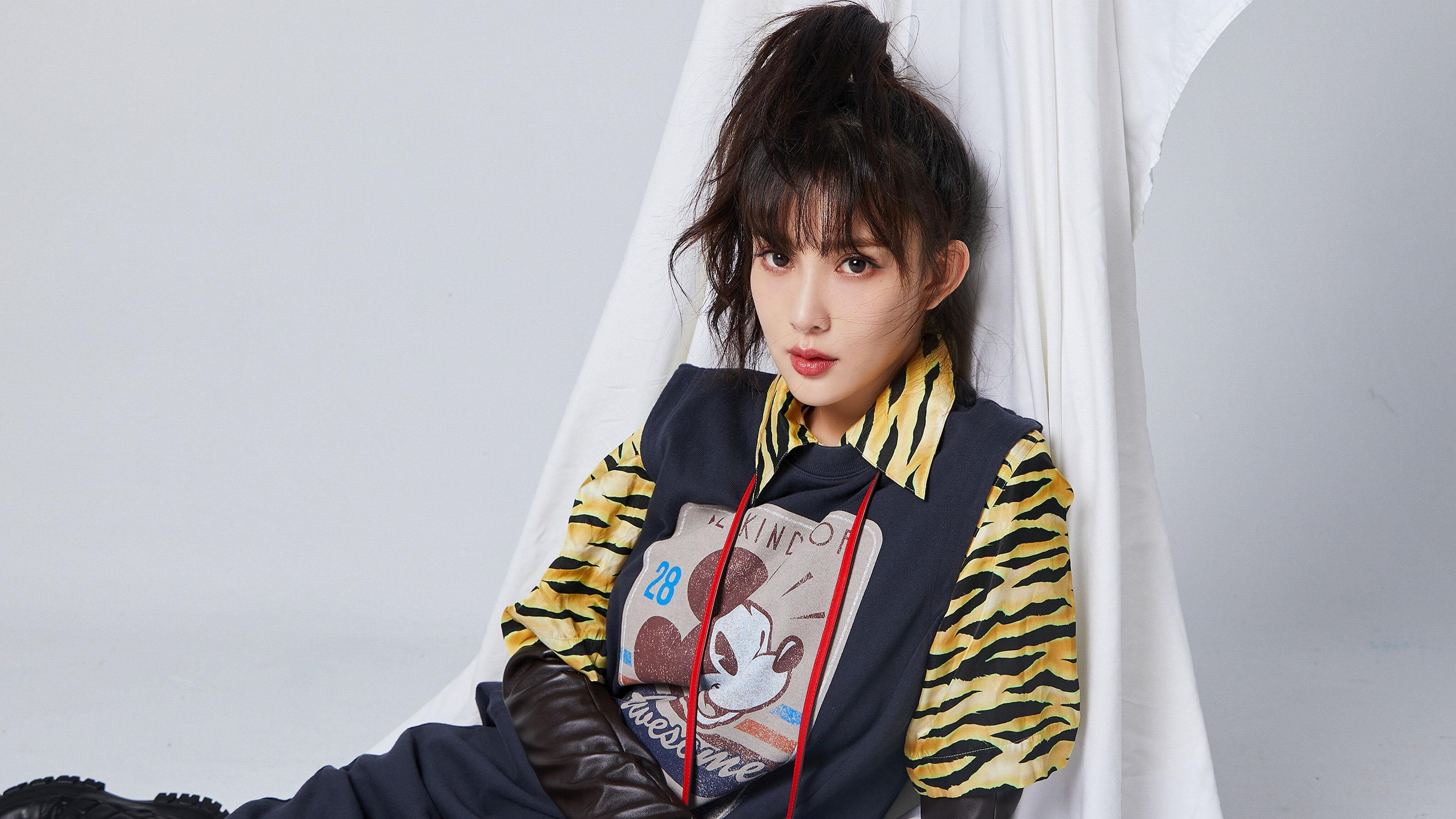 万乐天女子50米仰泳决赛夺冠有望,万乐天女子50米仰泳摘铜