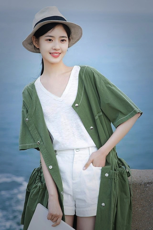 蝶泳项目突尼斯选手发挥稳定,蝶泳比赛2020